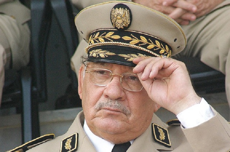 Gaïd Salah a entamé ce samedi une visite officielle aux Emirats Arabes Unis