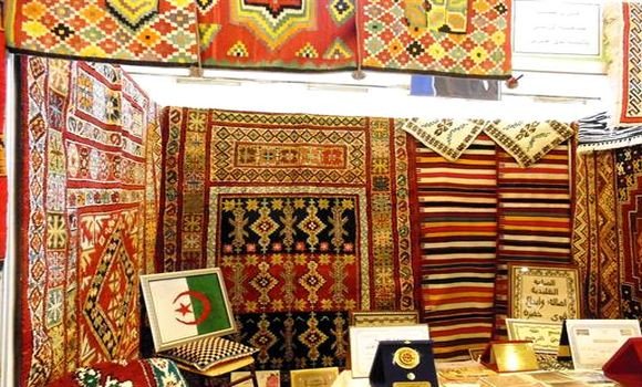 Fête du tapis : plus de 5.000 visiteurs à l’exposition-vente de produits d’artisanat à Ghardaïa