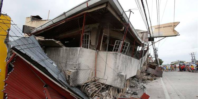 Au moins 67 morts dans un puissant séisme en Papouasie