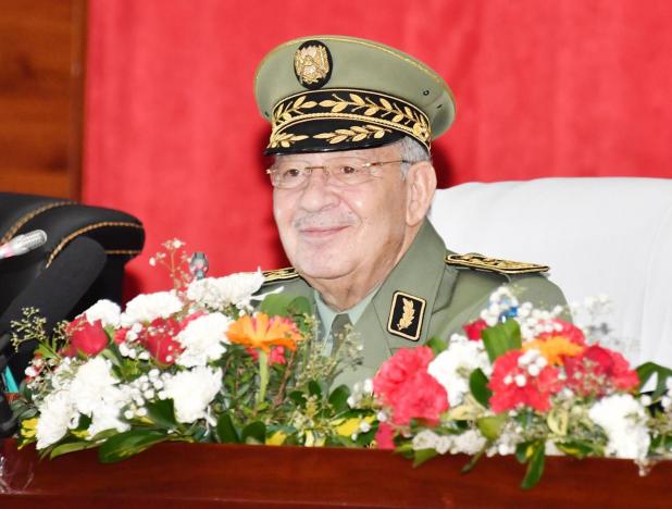 Gaïd Salah réaffirme l&rsquo;intérêt accordé au système de formation au sein de l&rsquo;ANP