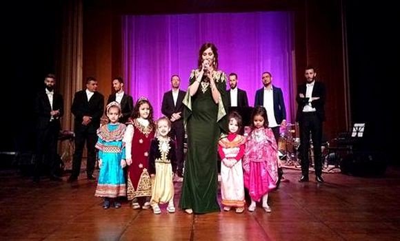Lamia Ait Amara célèbre ses « origines » dans un concert à Alger