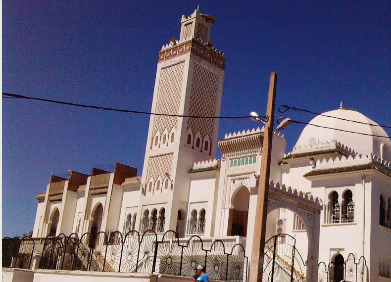 Des imams de Bouira tirent la sonnette d’alarme : Des intégristes se sont accaparés d’une vingtaine de mosquées