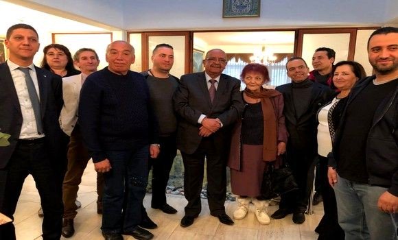 Messahel rencontre à Sofia des membres de la communauté nationale établie en Bulgarie