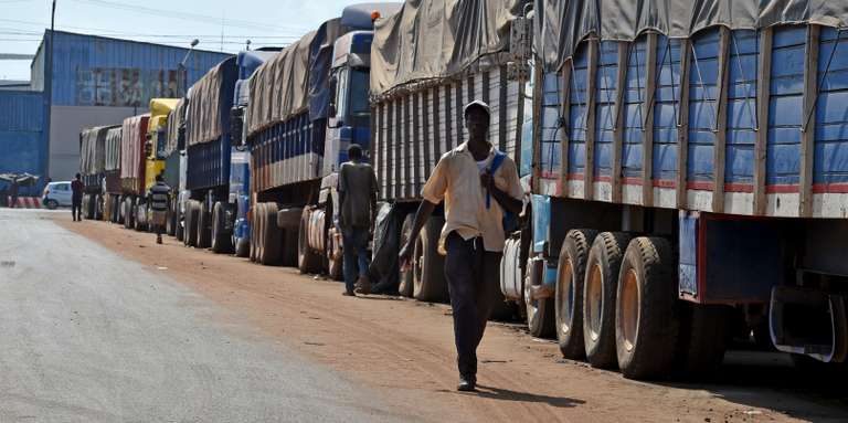 Des milliers de tonnes de café pour l’Algérie bloqués à Abidjan