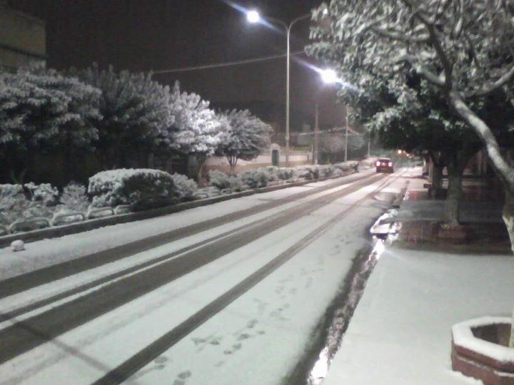 Sidi-Bel-Abbès: Une partie de la région sous une épaisseur de 30 et 40 cm de neige