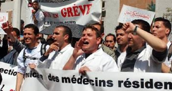 Pour protester contre le gel des salaires : Des médecins résidents arrêtent le service minimum!
