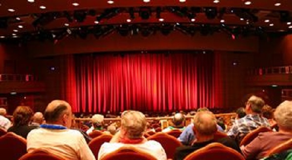 8ES journées du théâtre dans le sud à Alger : L&rsquo;angoisse existentielle entre rires et larmes