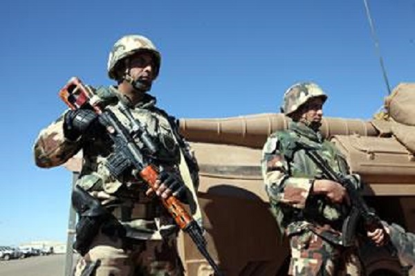 Gestion des conflits et lutte antiterroriste : De Villepin encense la méthode algérienne