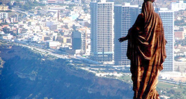 Valorisation du patrimoine oranais : Partenariat entre l’Université Ahmed-Benbella et l’association SDH