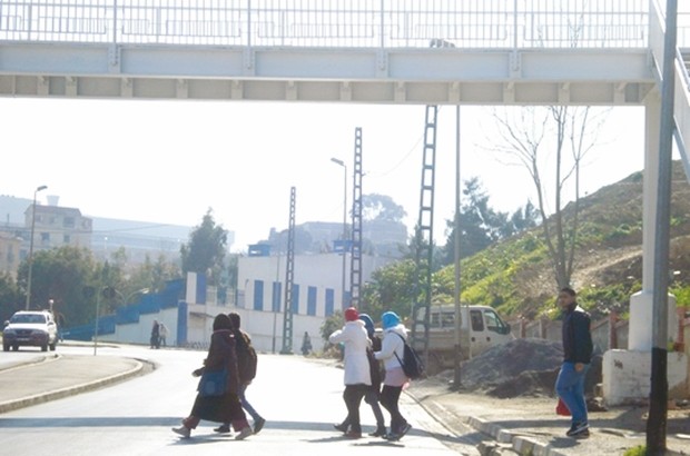 Percutée par un camion : Une passerelle menace de s’effondrer à Rouiba