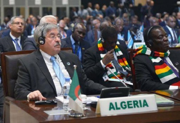 Ouyahia : l’Algérie a toujours été « un pionnier et un bâtisseur actif » de l’unité et de l’intégration de l’Afrique