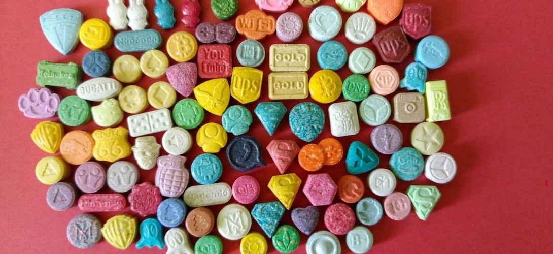 Trafic de 25.000 comprimés d&rsquo;ecstasy: 20 ans de réclusion pour les principaux accusés