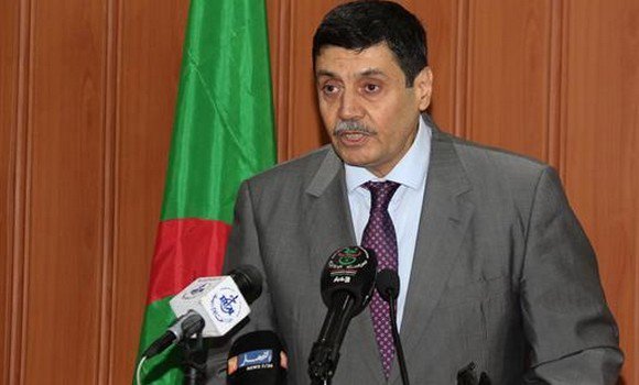 Zitouni appelle les jeunes à être fidèles à l’Algérie, legs de Benboulaïd et des Chouhada