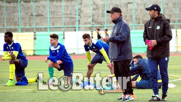 JSK / Bouzidi : «Le rendement de certains joueurs m’a déçu, que chacun assume ses responsabilités»