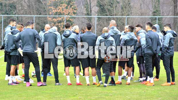 Madjer encourage ses poulains