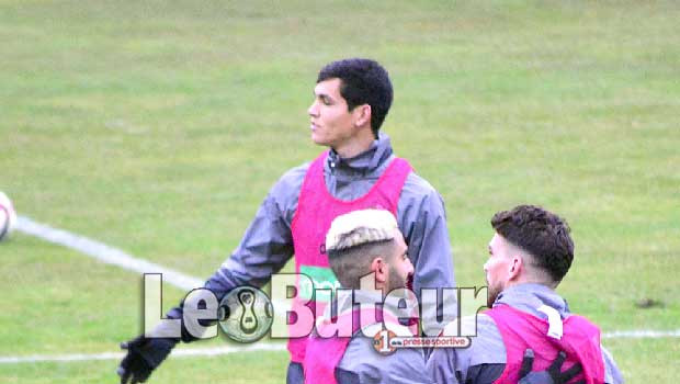 Mandi : «La défense ? On n’a pas l’habitude de jouer ensemble !»