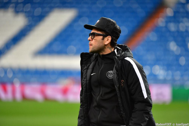 PSG : Alves revient sur son choix