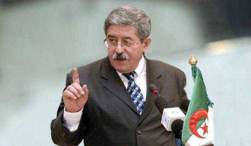 Ouyahia interdit le contrôle systématique des voyageurs par les Douanes