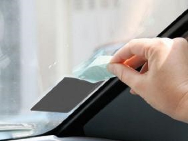 Vignette automobile : début de l’opération de vente