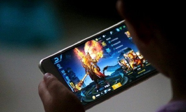 L&rsquo;utilisation des Smartphones à un âge précoce, un phénomène qui prend de l&rsquo;ampleur