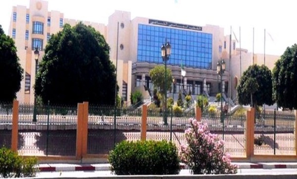 6e Festival estudiantin national des arts plastiques à Tlemcen