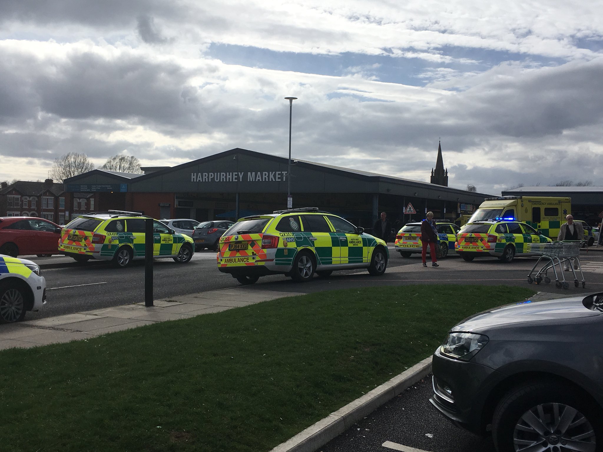 Un véhicule fonce sur des passants à Manchester