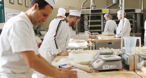 Oran : Formation d’une vingtaine de boulangers en pains spéciaux