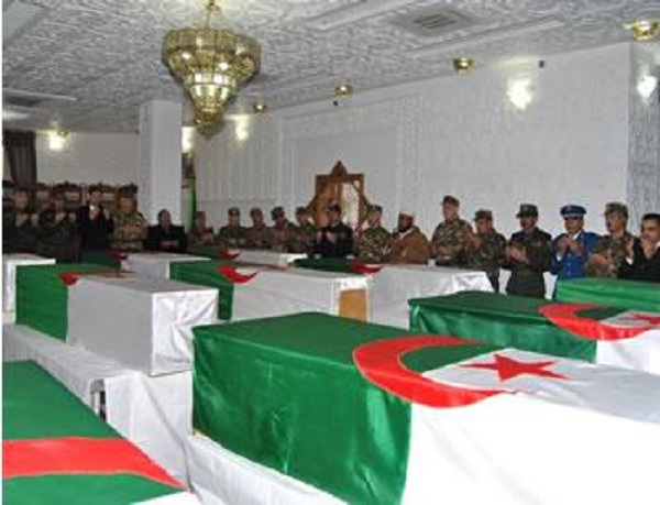 12 dépouilles mortelles accueillies dimanche soir à l’aéroport de Constantine : Le MDN au chevet des familles endeuillées