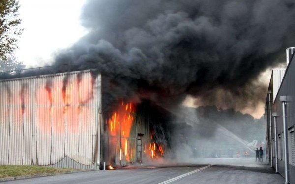 La piste criminelle privilégiée dans l’incendie d’une entrepôt de poudre de lait