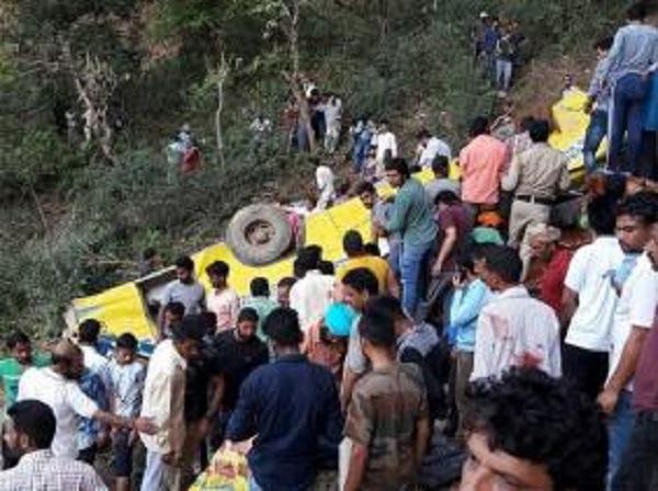 Inde : mort de 20 écoliers dans la chute de leur bus