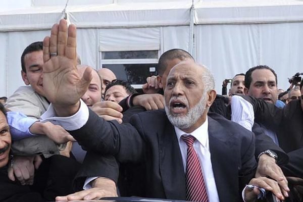 Belkhadem: «Il est encore prématuré d’évoquer un cinquième mandat»