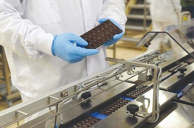 Conséquence de l&rsquo;interdiction de 800 produits à l&rsquo;importation : L’instabilité réglementaire bloque la production nationale