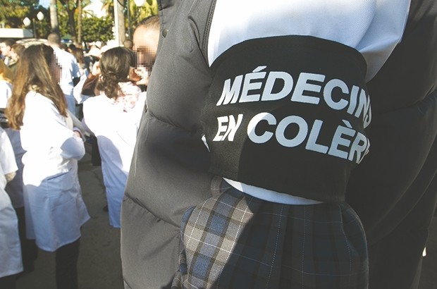 Année blanche ou pas pour les médecins résidents : Une décision politique en perspective
