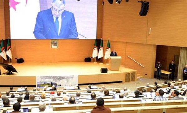 L&rsquo;Algérie doit relever les défis de la sécurité énergétique, hydrique et alimentaire (Guitouni)