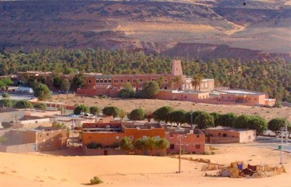 Taghit et Béni-Abbès, espaces de rencontres entre Algériens et touristes étrangers