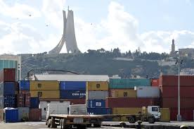 Loi de finances 2019 : léger repli des importations