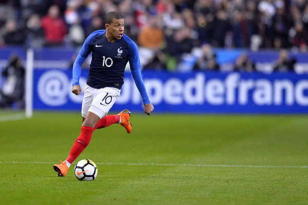 PSG: Le geste classe de Kylian Mbappé