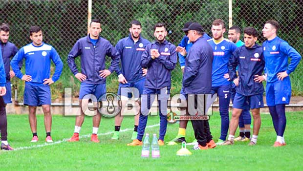 JSK : Bouzidi : «On jouera ce mardi pour gagner les trois points»