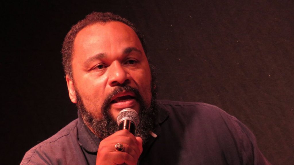 L’arnaque de Dieudonné à Alger