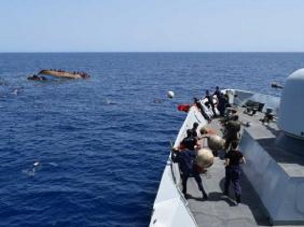 La marine libyenne sauve 120 migrants clandestins au large de sa côte occidentale