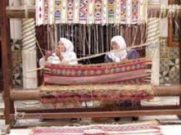 Lancement d’un concours national de créativité en tapisserie et tissage traditionnel