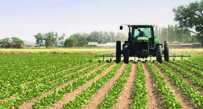 Pas de concessions agricoles aux étrangers !