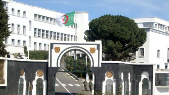 Sept narcotrafiquants arrêtés et 31 kilogrammes de kif traité saisis à Mascara (MDN)