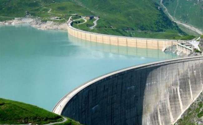 Développement des ressources en eau: 400 milliards de DA pour le secteur en 2018