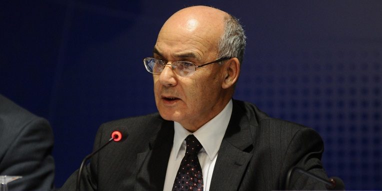 Yousfi : 110 000 véhicules ont été produits par l’Algérie en 2017