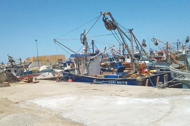 Port de pêche de Sidi Lakhdar (MOSTAGANEM) L’ensablement paralyse l&rsquo;activité