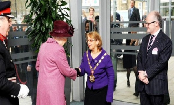 Une Algérienne maire pour la 4ème fois à Londres