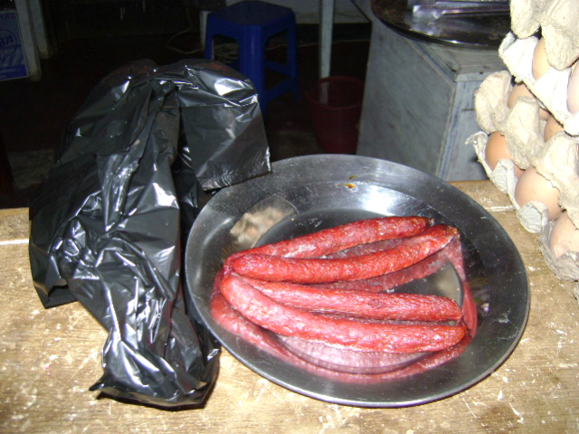 Oran : saisie de 1,3 tonne d’abats et de saucissons impropres à la consommation