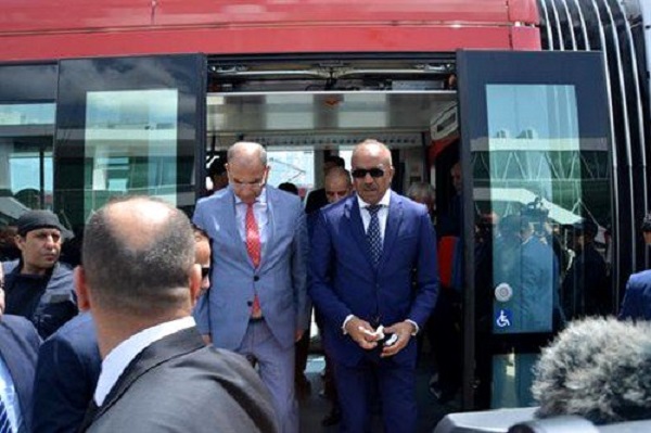 Bedoui procède à la mise en service officielle du tramway de Sétif