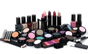 Djellab gèle les importations des produits cosmétiques